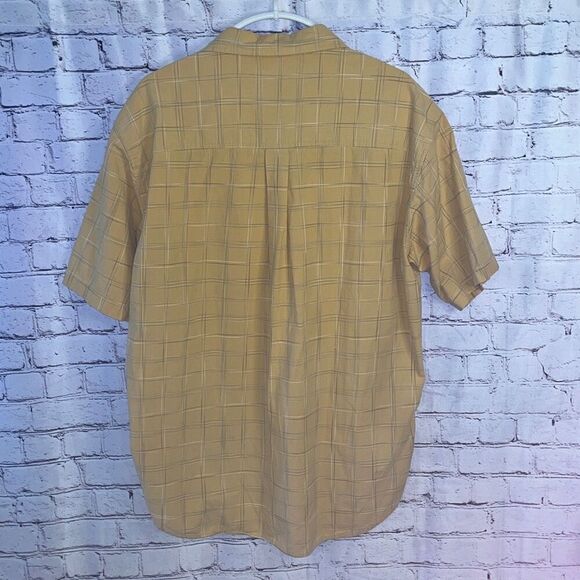 Cabela’s Yellow Short Sleeve Button Down Mens Large - Picture 2 of 5